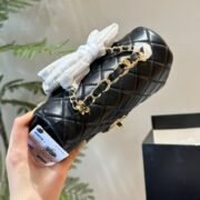 ⁦CHANEL HANDLE MINI CF Handbag⁩ - الصورة ⁦4⁩