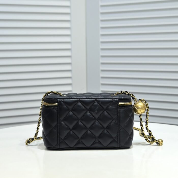 Chanel  Golden·Ball Makeup Box Bag  Shoulder Bag Handbag - Image 3