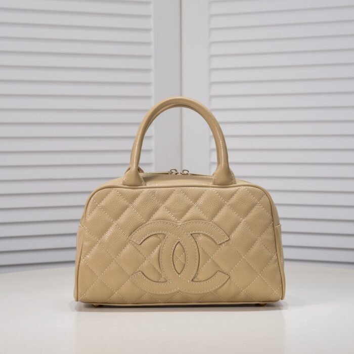 Chanel Vintagep Hilton Bag Shoulder Bag Handbag - Image 1