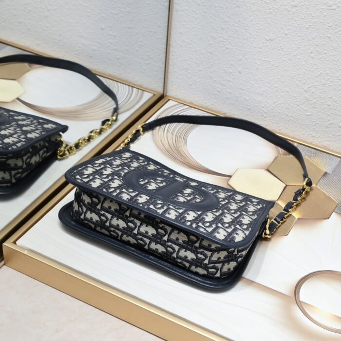 Dior Signature Hobo Shoulder Bag Handbag - Image 7