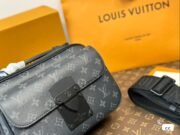 ⁦Louis Vuitton S-Lock Messenger Shoulder Bag Handbag⁩ - الصورة ⁦2⁩
