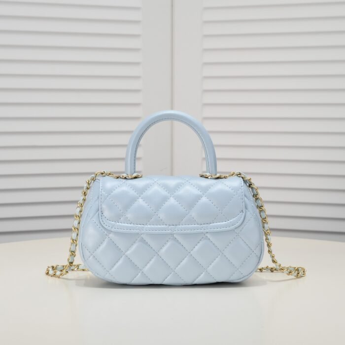 ⁦Chanel Coco Handle Shoulder Bag Handbag⁩ - الصورة ⁦3⁩