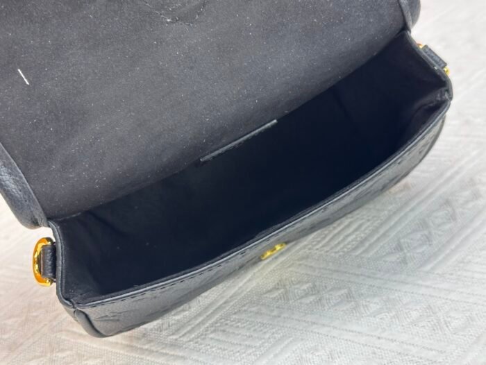 Louis Vuitton Diane M46386 M45985 Shoulder Bag Handbag - Image 9