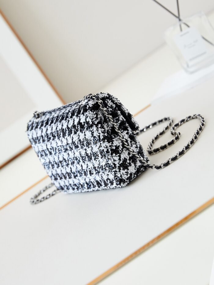 Chanel 10A Handbag Shoulder Bag Top Mirror Quality Version CHANEL CF AS4297 - Image 4