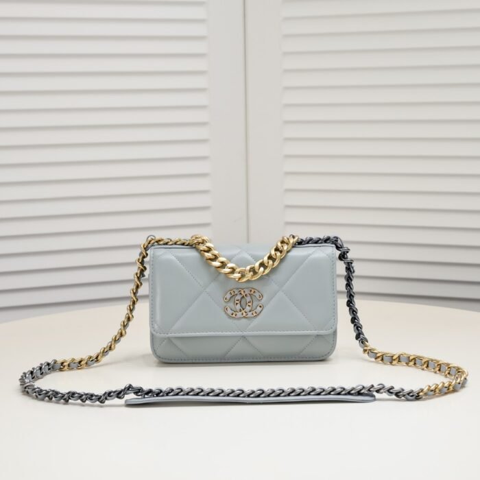 Chanel Woc 3 Colour Metallic Mixed Strap Shoulder Bag Handbag - Image 1