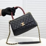 ⁦Chanel Stripe Gold Buckle Medium Shoulder Bag Handbag⁩ - الصورة ⁦5⁩