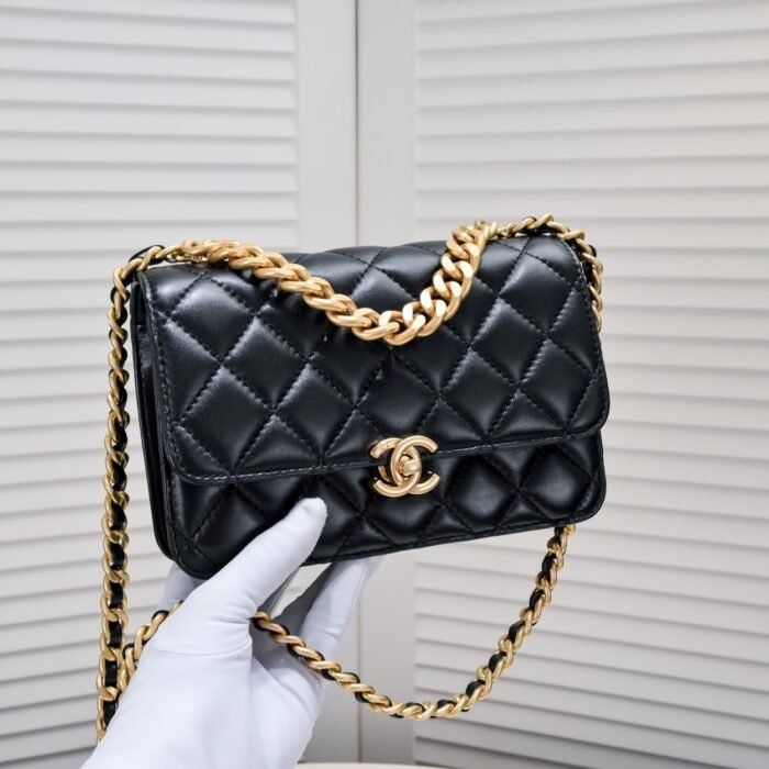 ⁦Chanel Soft Sheepskin Chain  Shoulder Bag Handbag⁩ - الصورة ⁦5⁩