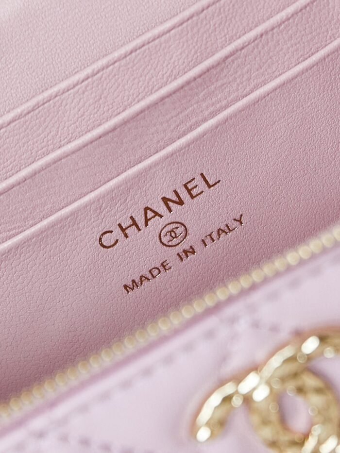 Chanel 10A Handbag Shoulder Bag Top Mirror Quality Version chanel AP5152 - Image 9