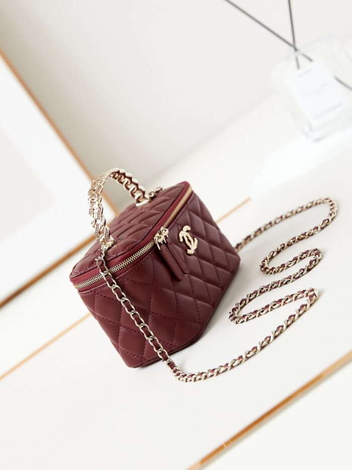 Chanel 10A Handbag Shoulder Bag Top Mirror Quality Version chanel AP5152 - Image 3