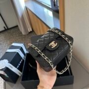 ⁦Chanel Flap Mini Bag in Square⁩ - الصورة ⁦5⁩