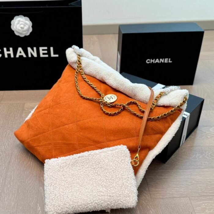 Chanel 22 Garbage Bags Gold Coin Shopping Handbag Shoulder Bag - Image 4