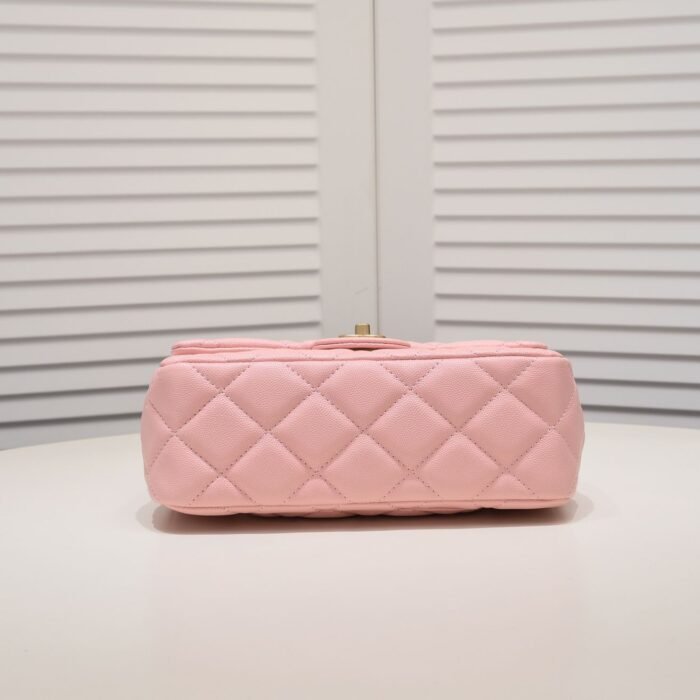 Chanel 23P Heart-Shaped Sardware Shoulder Bag Handbag - Image 4