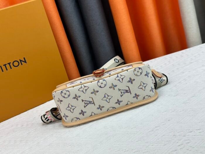 ⁦Louis Vuitton LV Diane M46386 M45985 Shoulder Bag Handbag⁩ - الصورة ⁦5⁩