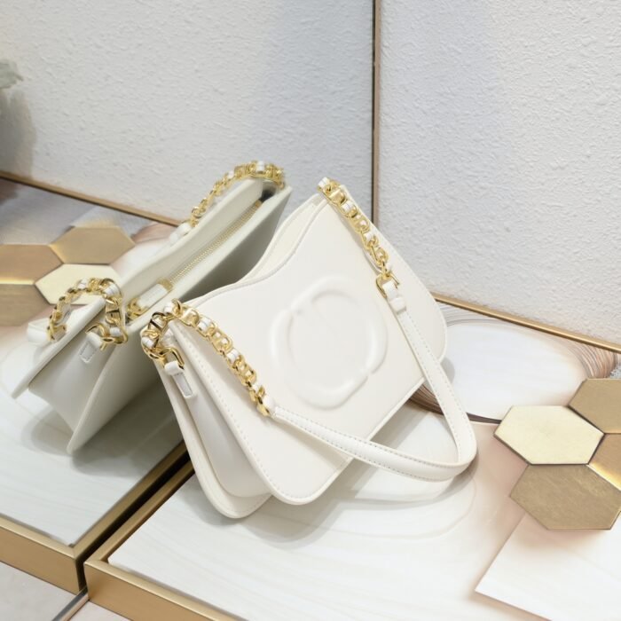 ⁦Dior Signature Hobo Shoulder Bag Handbag⁩ - الصورة ⁦2⁩