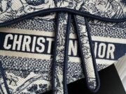 Dior Embroidery Saddle Bag Shoulder Bag Handbag Mirror Quality Version 10A - Image 8