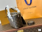 ⁦Louis Vuitton Neverfull BB Shoulder Bag Handbag⁩ - الصورة ⁦4⁩