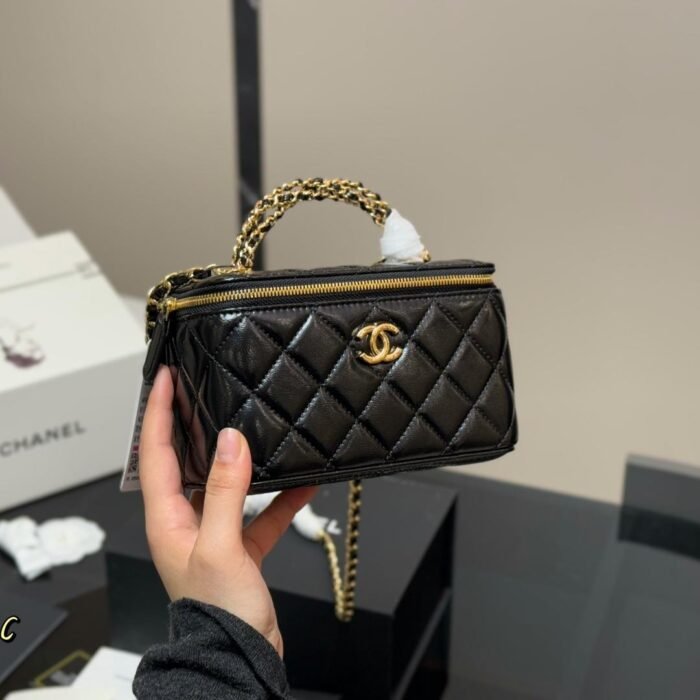 Chanel With Cosmetic Mirror Cosmetic Bag Shoulder Crossbody Handbag - Image 4