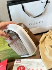 Gucci Camera Shoulder Bag Crossbody Bag - Image 8