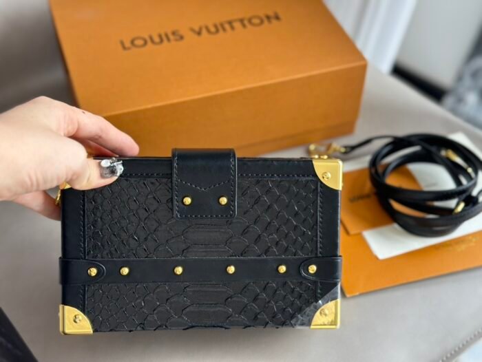 ⁦Louis Vuitton Trunk Shoulder Bag Handbag⁩ - الصورة ⁦7⁩