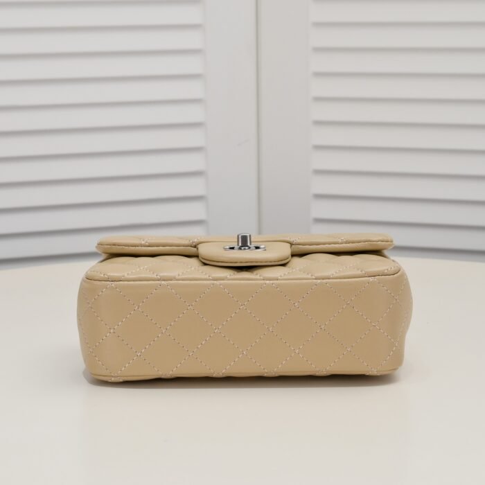 Chanel Cross Body Metal Ball Chain Shoulder Bag Handbag - Image 4