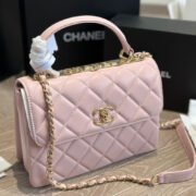 ⁦Chanel   Trendy CC Relief Handle Bag⁩ - الصورة ⁦4⁩
