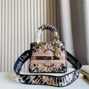 ⁦Dior The LADY D-LITE Bag Collection⁩ - الصورة ⁦2⁩