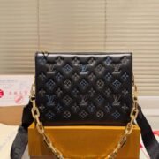 ⁦Louis Vuitton LV Coussin Small Shoulder Bag⁩ - الصورة ⁦12⁩