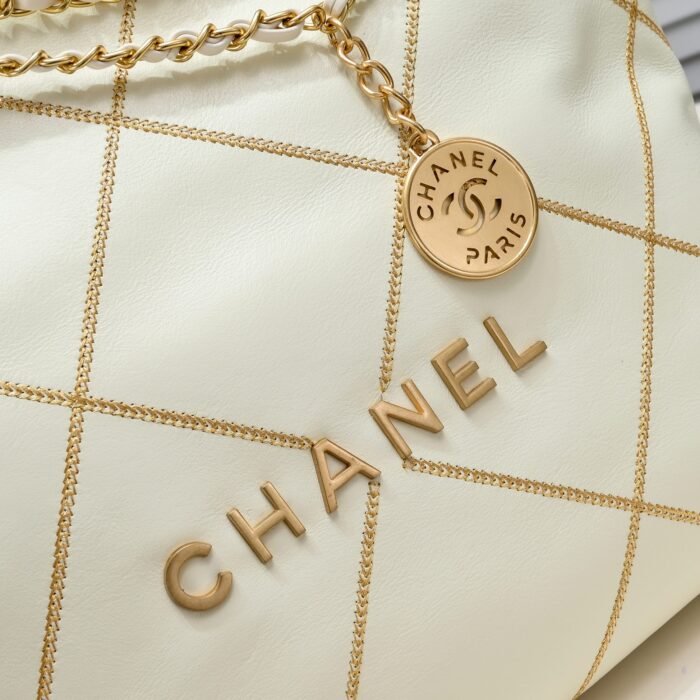 ⁦Chanel 22 Bag Pearl Bag Golden Thread Shoulder Bag Handbag⁩ - الصورة ⁦6⁩