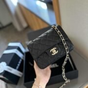 ⁦Chanel Flap Mini Bag in Square⁩ - الصورة ⁦2⁩