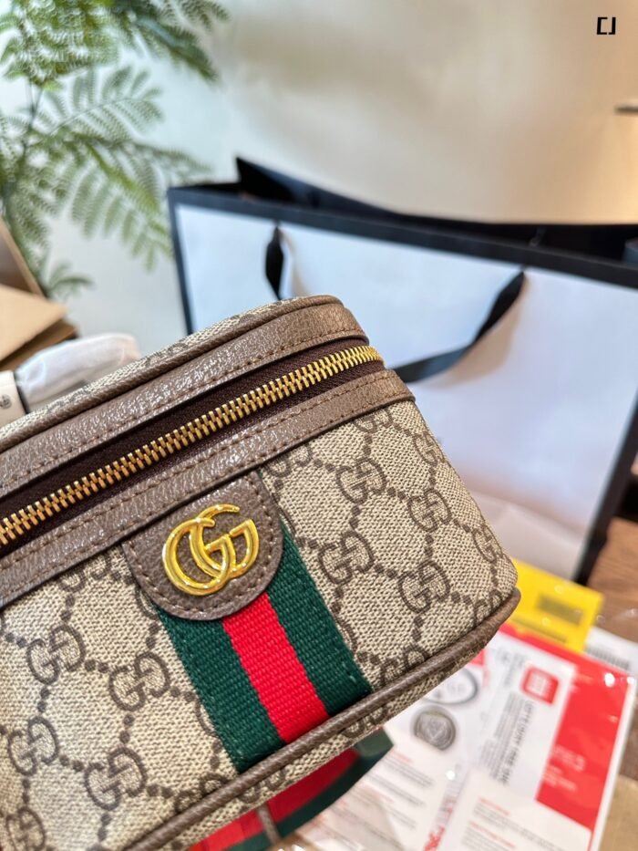 Gucci Make Up Cosmetics  Bag Shoulder Bag Handbag - Image 7