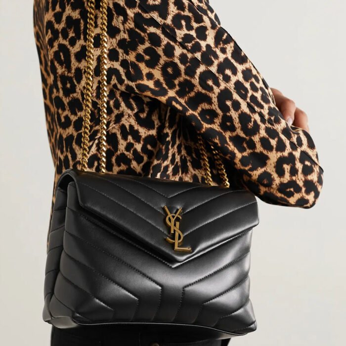 ⁦SAINT LAURENT Loulou Small In Quilted leather Shoulder Bag⁩ - الصورة ⁦2⁩