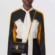 ⁦Burberry Single Shoulder Leather Bag Small⁩ - الصورة ⁦3⁩