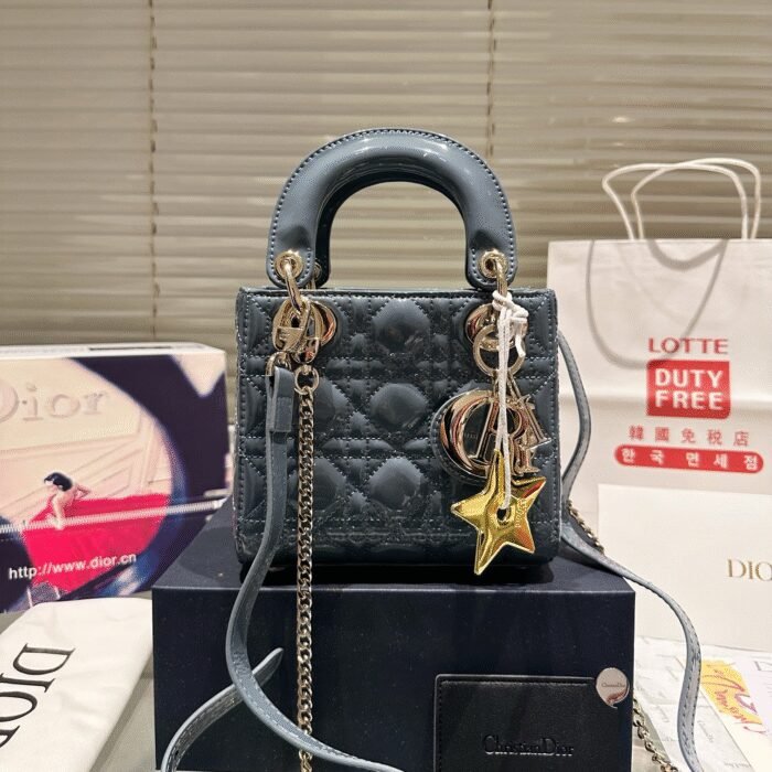 ⁦Dior Mini Lady Bag - Lacquered Calfskin⁩ - الصورة ⁦12⁩