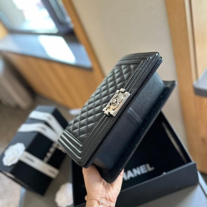 ⁦Chanel Leboy New Medium 25CM Caviar Shoulder Bag⁩ - الصورة ⁦8⁩