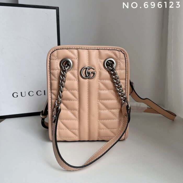 ⁦Gucci Marmont Leather Handbags Tote Bag⁩ - الصورة ⁦3⁩