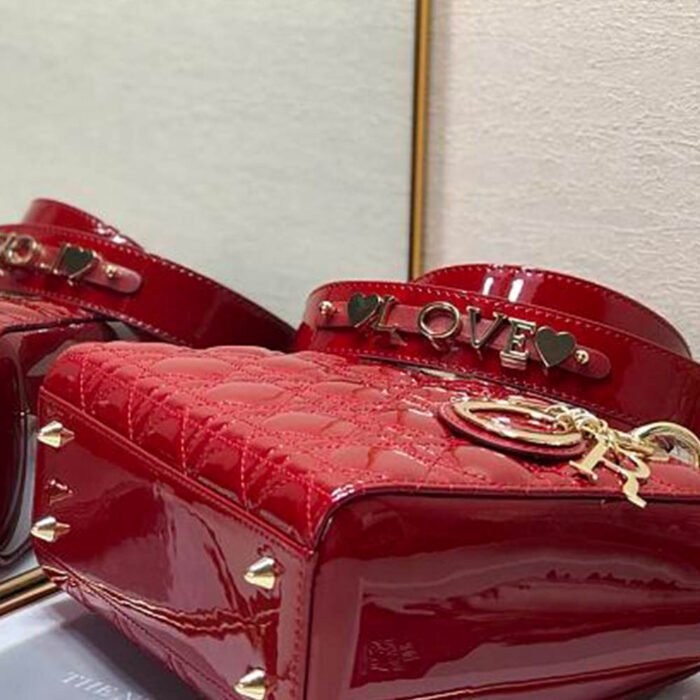 ⁦Dior Small Lady Bag - Lacquered Calfskin⁩ - الصورة ⁦9⁩