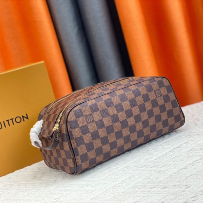 Louis Vuitton LV  Cosmetics Pouch Toiletry Bag Leather Handbag  Shoulder Bag - Image 5