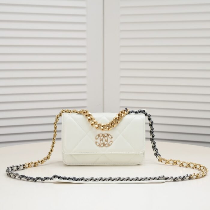 Chanel Woc 3 Colour Metallic Mixed Strap Shoulder Bag Handbag - Image 1
