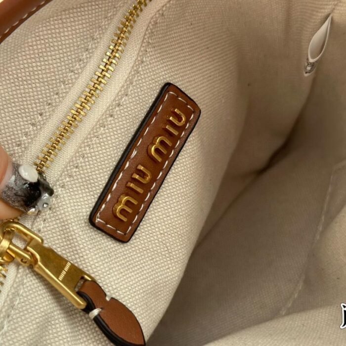 ⁦Miu Miu Bowling Briefcase Shoulder Handbag⁩ - الصورة ⁦11⁩