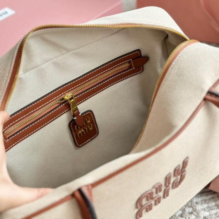 ⁦Miu Miu Bowling Briefcase Shoulder Handbag⁩ - الصورة ⁦10⁩