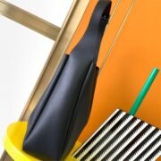 ⁦Saint Laurent YSL Hobo Rose Shoulder Bag Handbag 10A Mirror Quality Version⁩ - الصورة ⁦5⁩