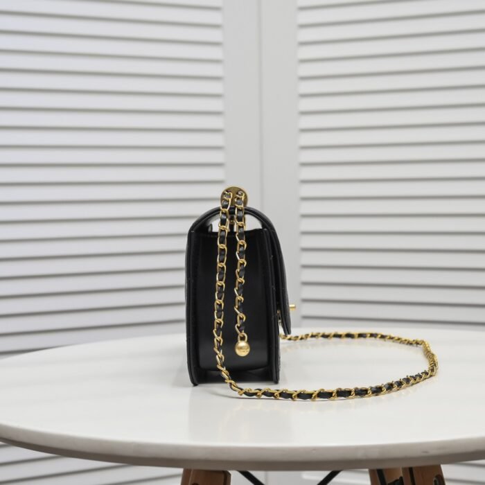 ⁦Chanel WOC Double Gold Ball Chain Shoulder Bag Handbag⁩ - الصورة ⁦2⁩
