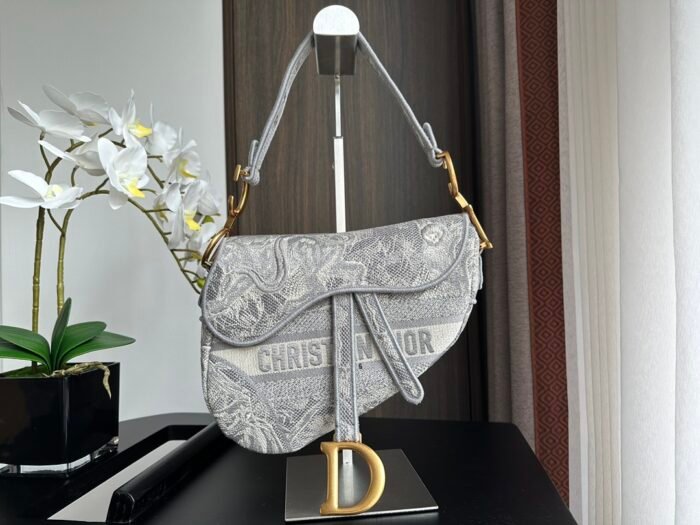 Dior Embroidery Saddle Bag Shoulder Bag Handbag Mirror Quality Version 10A - Image 9