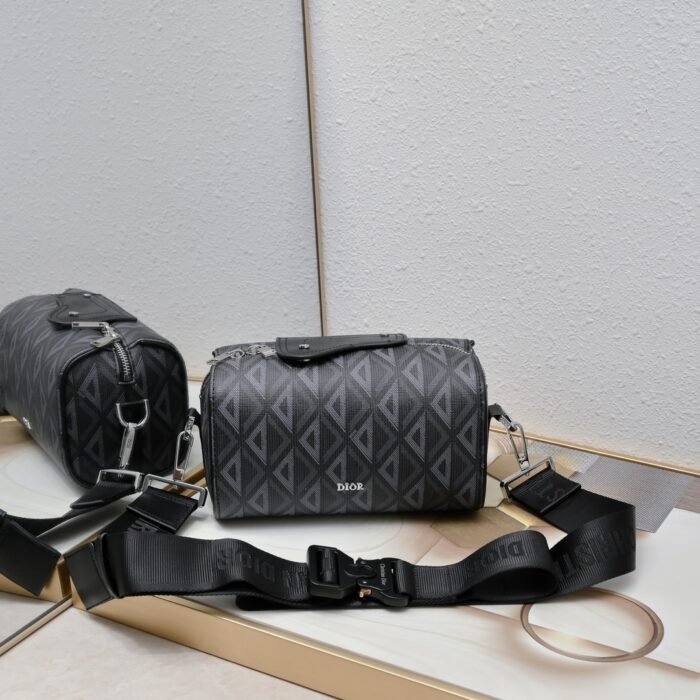 ⁦Dior Lingot Messenger Bag CD Diamond Shoulder Bag Handbag⁩ - الصورة ⁦1⁩