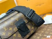 ⁦Louis Vuitton S-Lock Messenger Shoulder Bag Handbag⁩ - الصورة ⁦5⁩