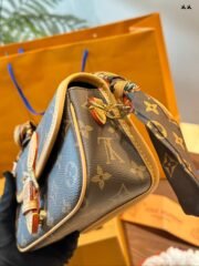 ⁦Louis Vuitton Nano Diane Shoulder Bag Handbag⁩ - الصورة ⁦6⁩