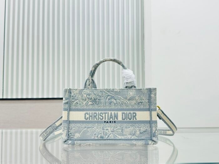 ⁦Dior Book Tote Mini Grey Tiger Embroider Shoulder Bag Handbag⁩ - الصورة ⁦1⁩