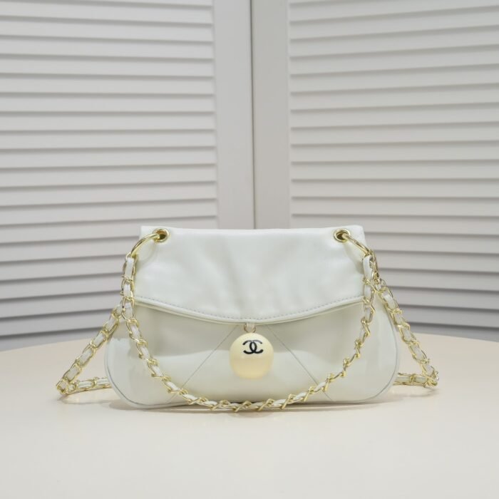 ⁦Chanel 24P Hobo Vintage Table Tennis Handbag Shoulder Bag Handbag⁩ - الصورة ⁦1⁩