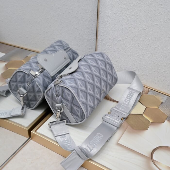 ⁦Dior Lingot Messenger Bag CD Diamond Shoulder Bag Handbag⁩ - الصورة ⁦2⁩