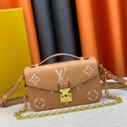 ⁦Louis Vuitton LV Pochette Métis East West Shoulder Bag⁩ - الصورة ⁦9⁩